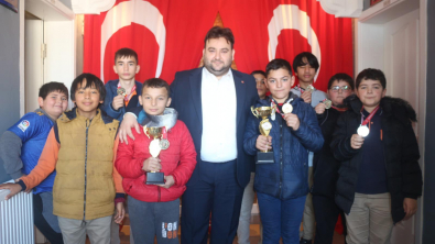 BELEDİYEMİZ SPOR KULÜBÜNDEN ZİYARET